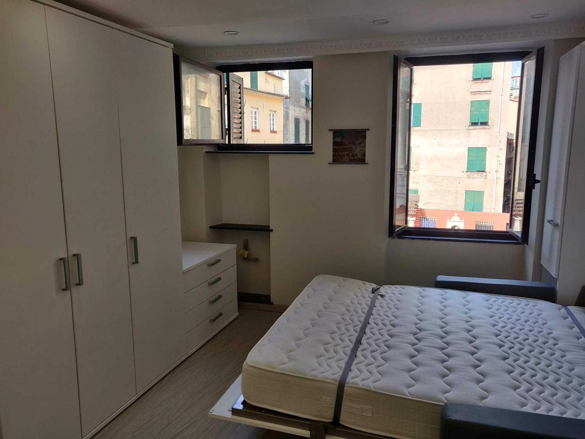 Una Finestra Speciale Su Palazzo Rosso. Monolocale Genoa Exterior photo